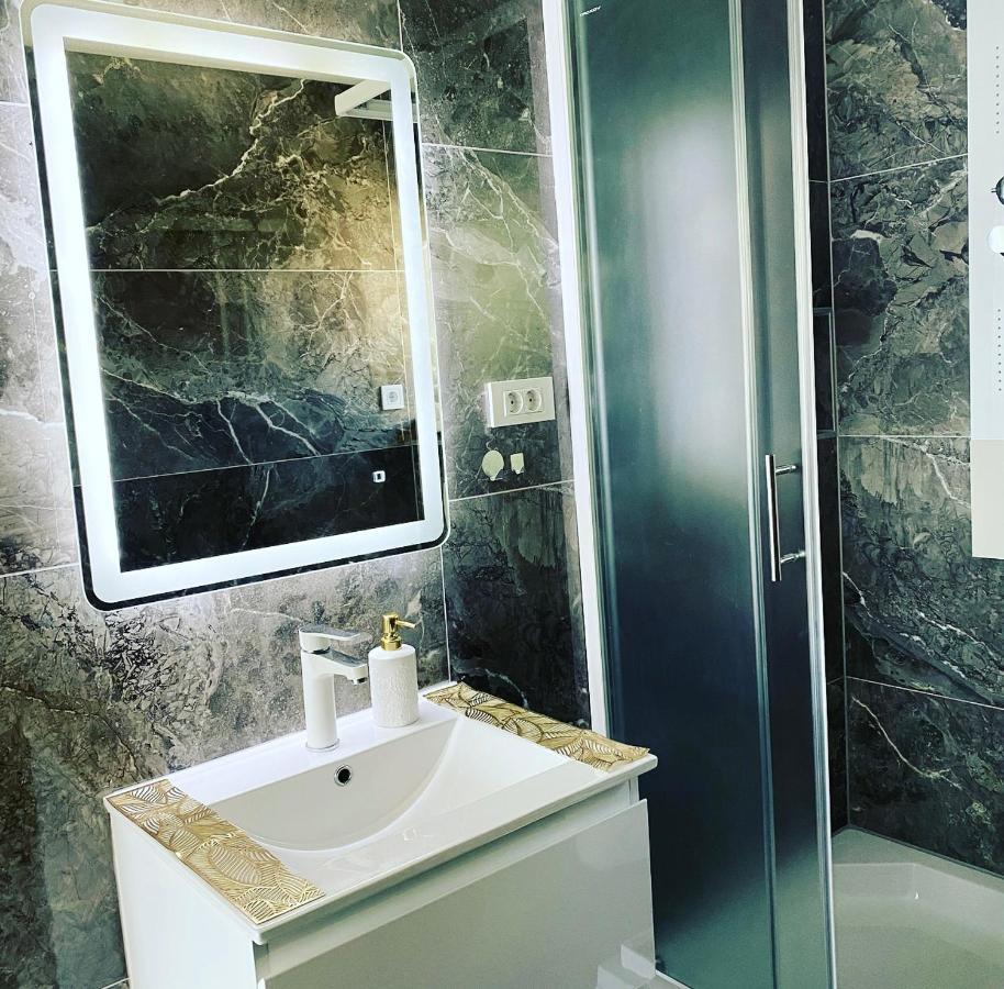 Deluxe Apartment Задар Екстериор снимка